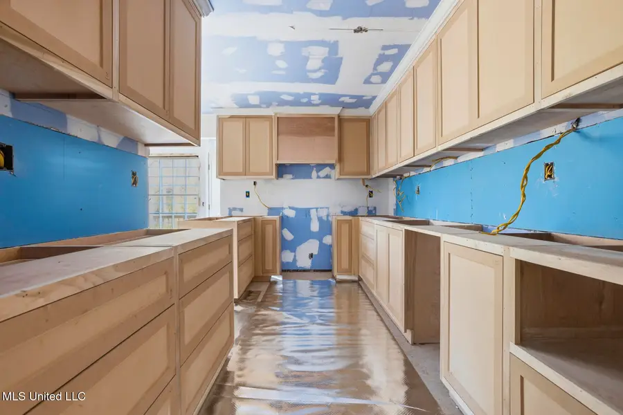 1112 Meadowbrook Road, Jackson, MS 39206 - #3