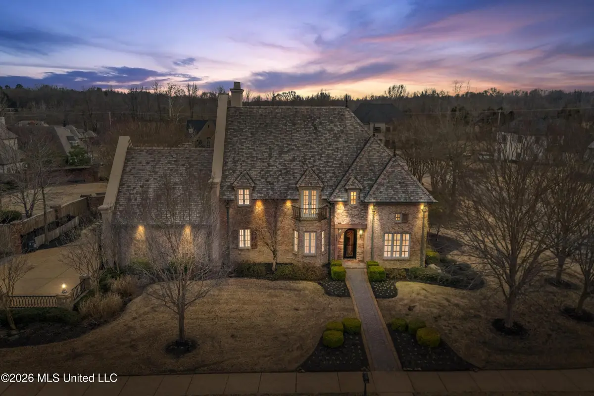 4891 N Fleur De Lis, Olive Branch, MS 38654 - #1