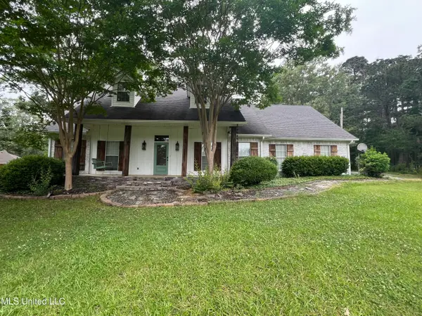 125 Woods Lake Drive, Madison, MS 39110