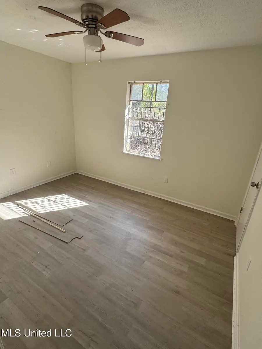 2806 Tara Road, Jackson, MS 39212 - #2