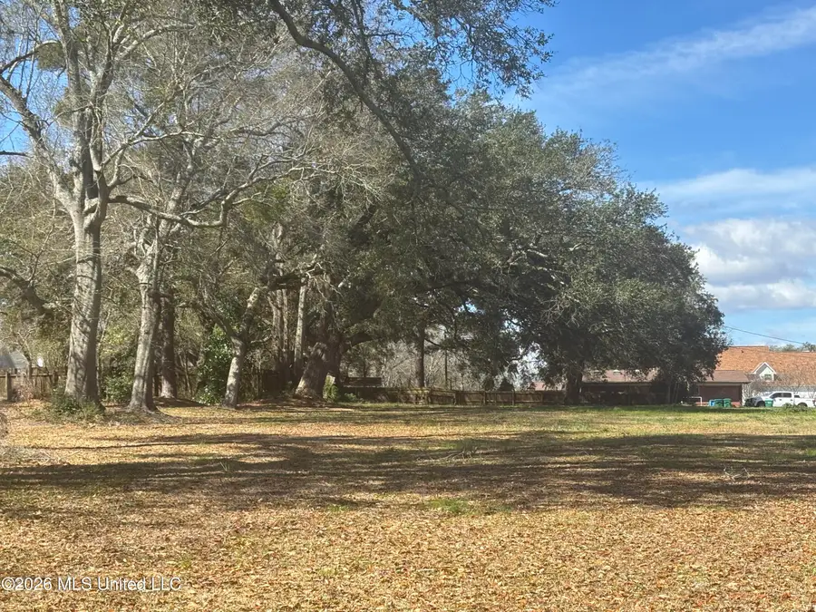 535 Kahler Street, Gulfport, MS 39507 - #3