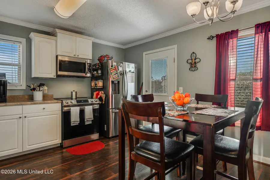 403 Chenoa Avenue, Carthage, MS 39051 - #3