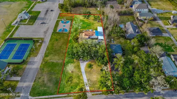 407 E Second Street, Pass Christian, MS 39571