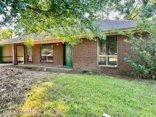 6663 Abraham Lincoln Drive, Jackson, MS 39213