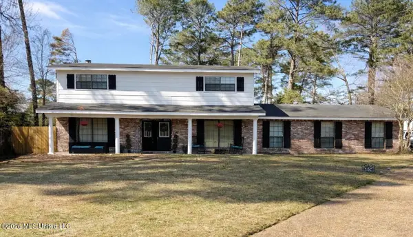 150 Foxwood Cove, Byram, MS 39272