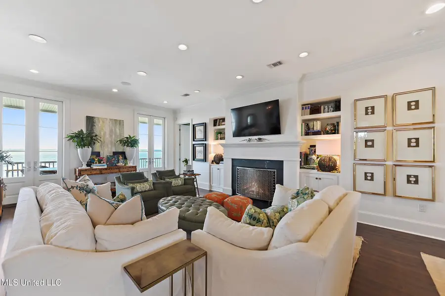 1532 N Beach Boulevard, Bay Saint Louis, MS 39520 - #3