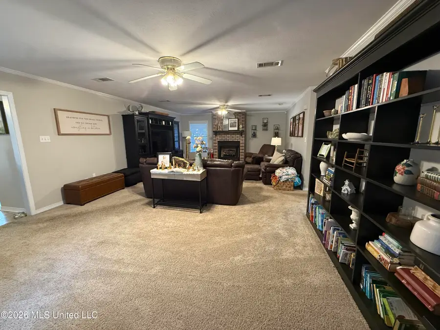 351 E Mcpherson Drive, Monticello, MS 39654 - #3