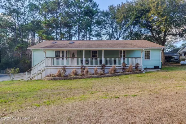 6509 Big Oak Drive, Ocean Springs, MS 39564