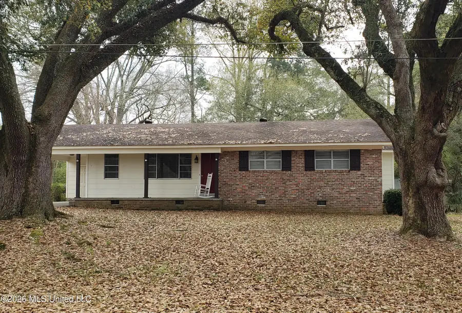 1242 W 18th Street, Laurel, MS 39440 - #3