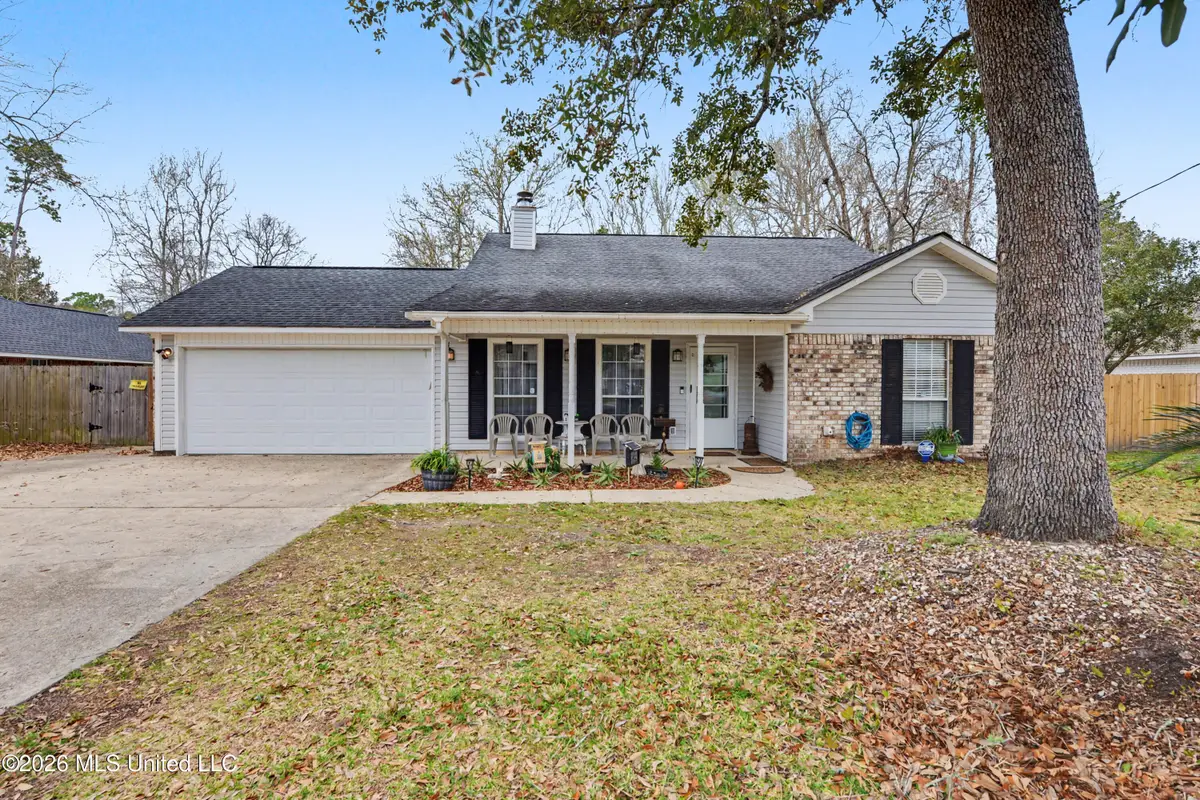 9208 Seahorse Avenue, Ocean Springs, MS 39564 - #1