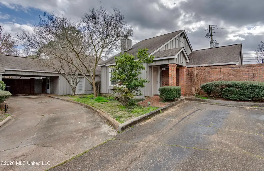 118 River Place, Jackson, MS 39211 - #2
