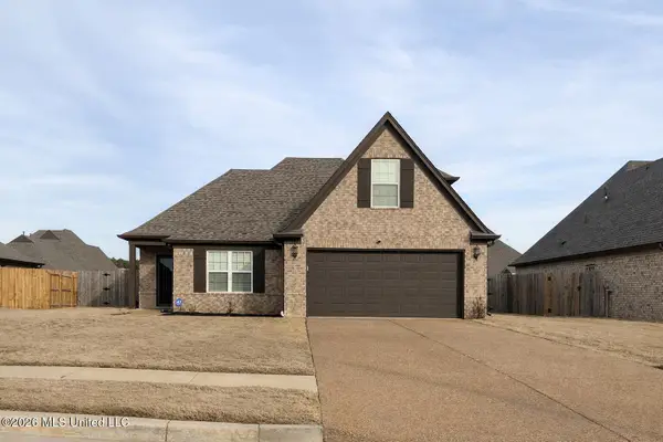 8642 Lois Lane, Southaven, MS 38672