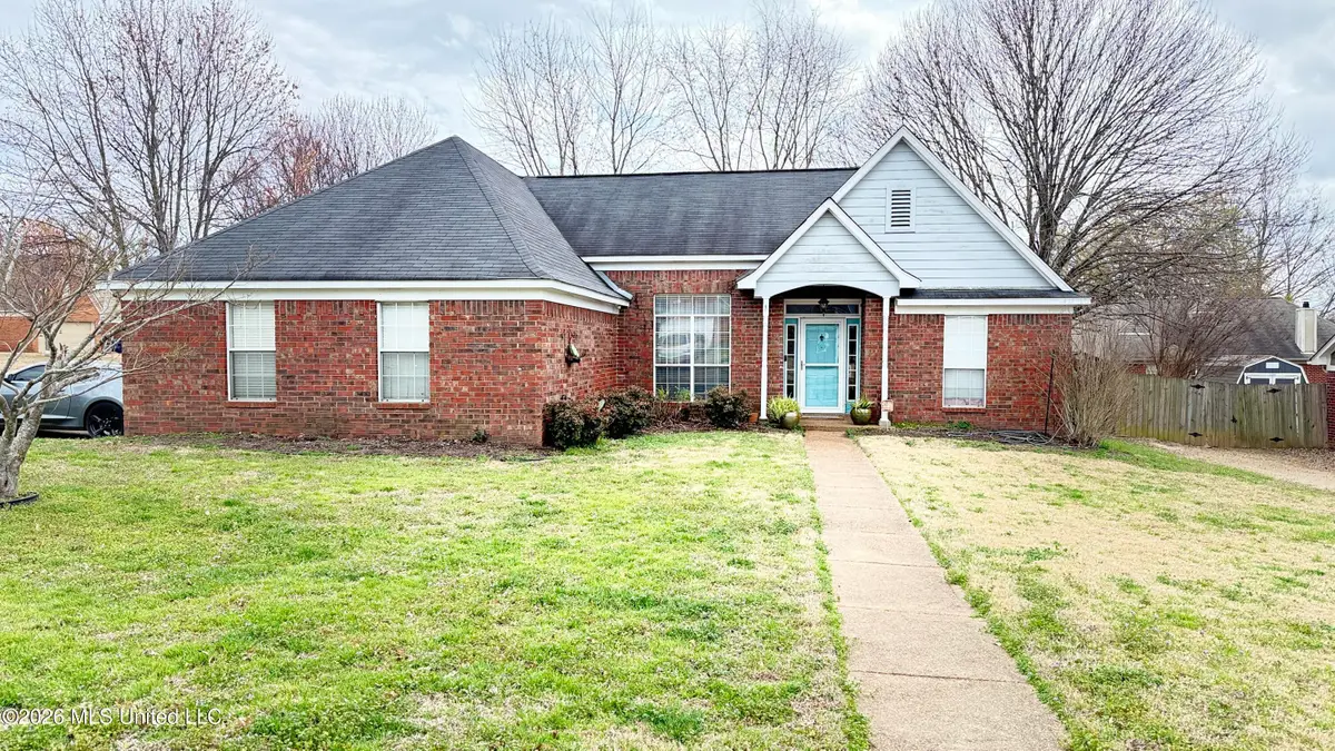 9635 N Geneva Loop, Olive Branch, MS 38654 - #1