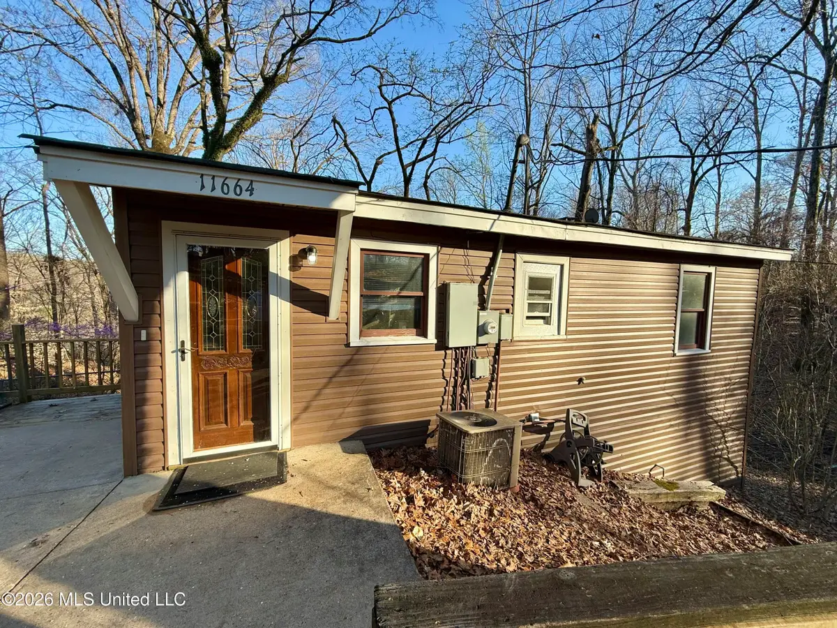 11664 Oak Drive, Hernando, MS 38632 - #1