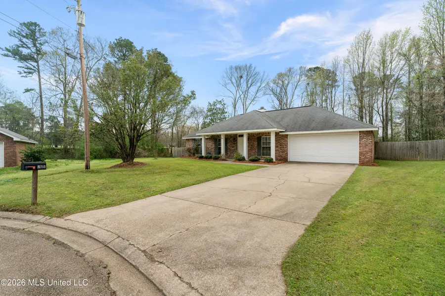 537 Parkview Cove, Richland, MS 39218 - #2