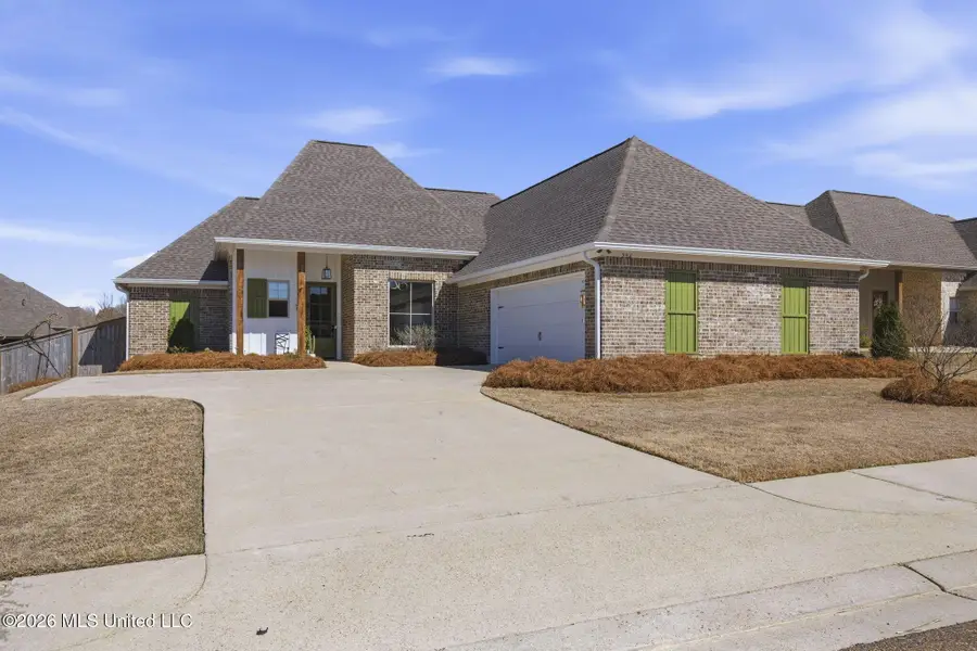 204 Ashbury Cove, Canton, MS 39046 - #2