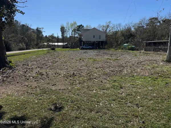 1303 Waveland Avenue, Waveland, MS 39576