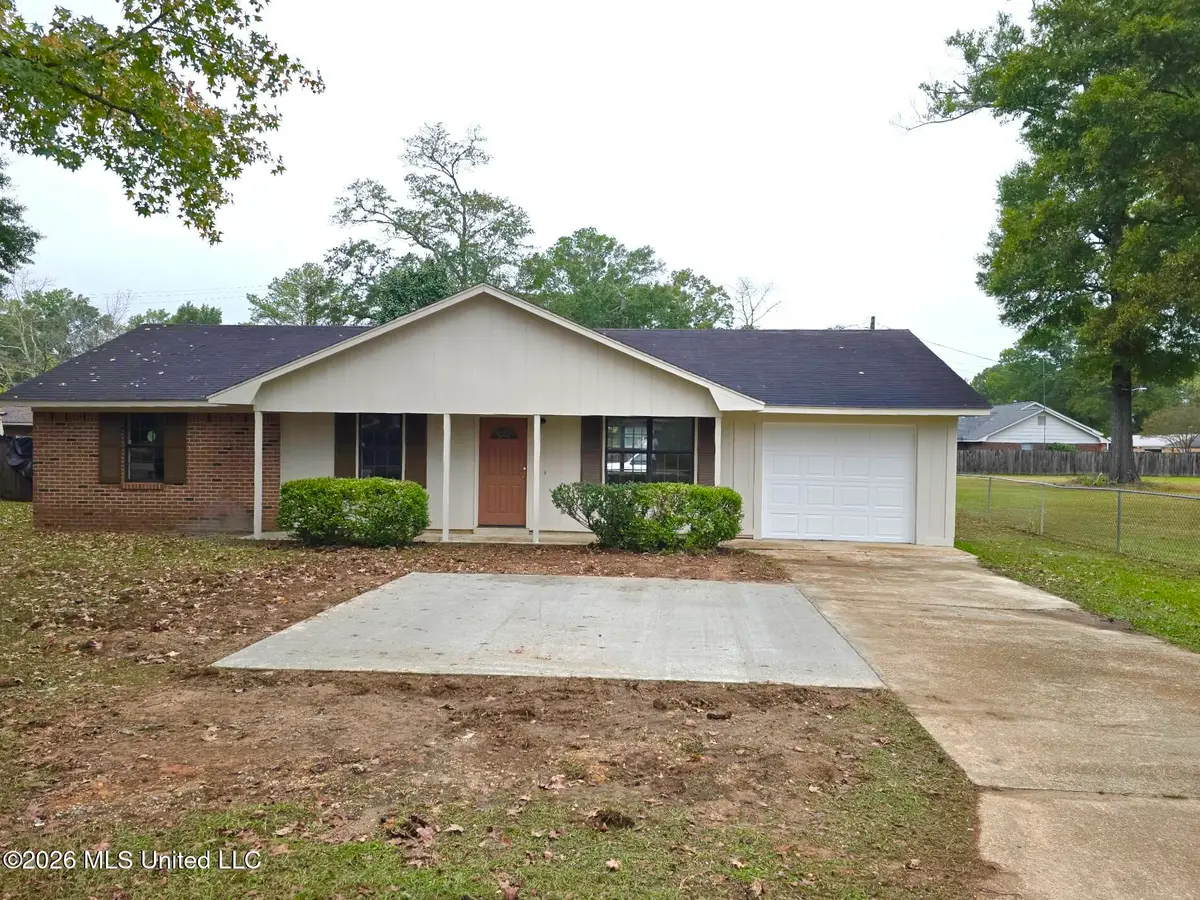 409 Lehmberg Road, Columbus, MS 39702 - #1
