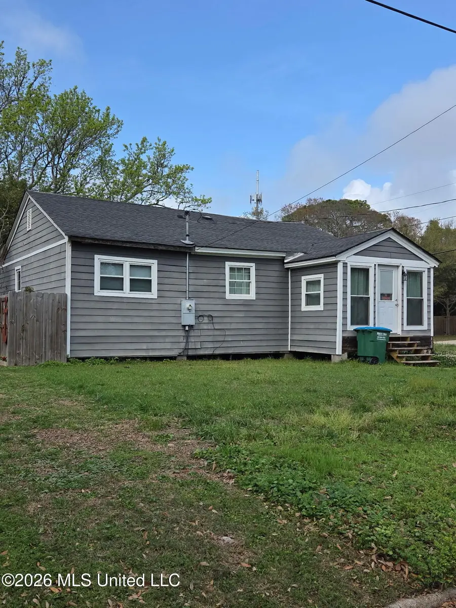 2321 Taft Avenue, Pascagoula, MS 39567 - #3