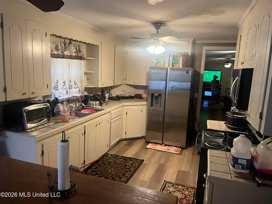 381 Sykes Road, Jackson, MS 39212 - #3