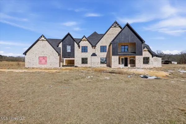 1642 Volley Campbell Road, Terry, MS 39170