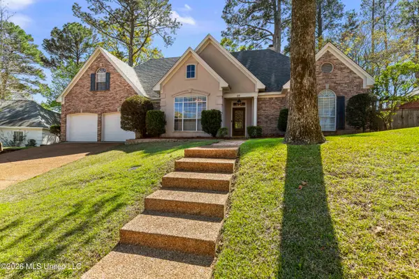 69 Moss Woods Drive, Madison, MS 39110