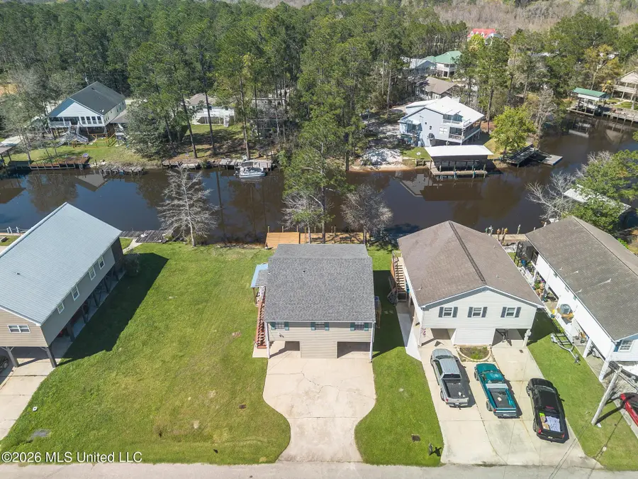 6110 Kiowa Street, Kiln, MS 39556 - #2