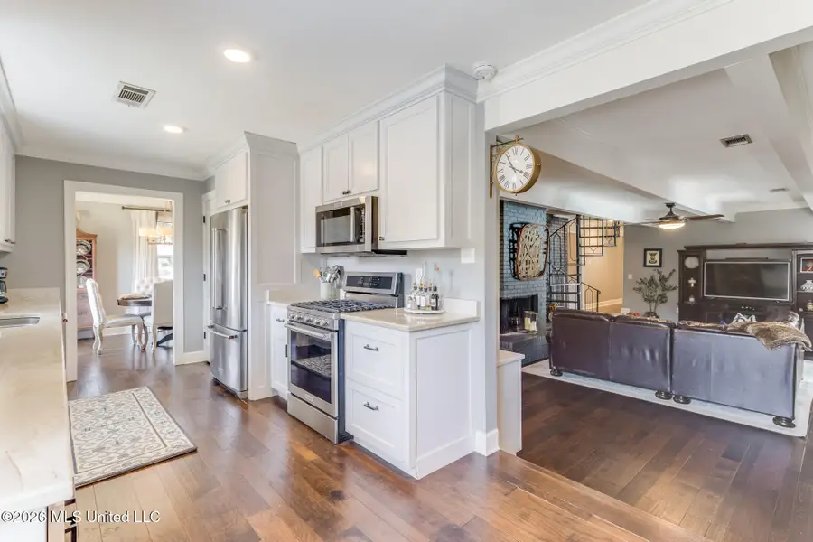 42 Cambridge Avenue, Gulfport, MS 39507 - #2