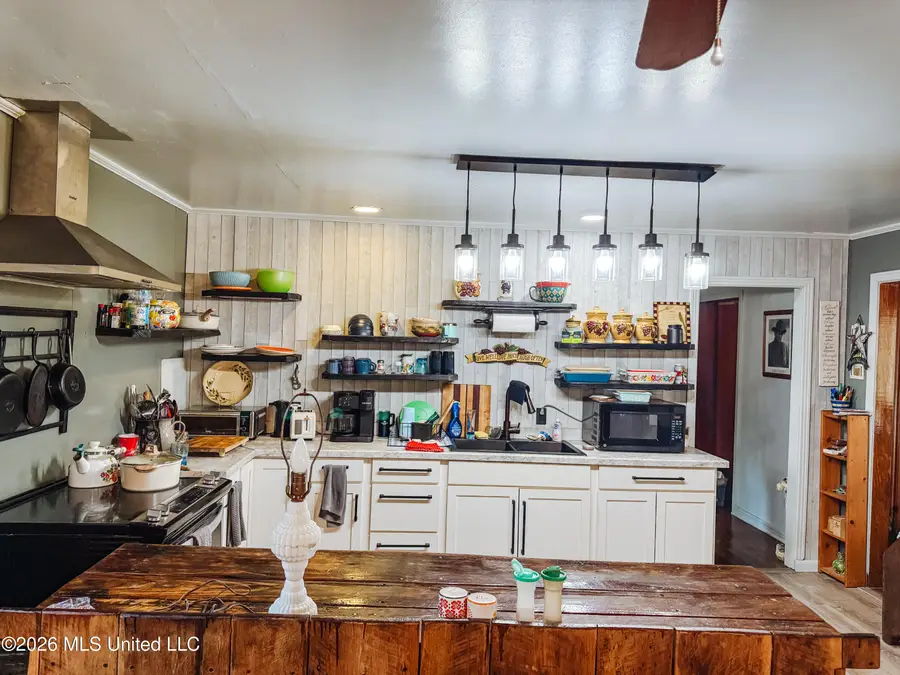 907 Grand Avenue, Leakesville, MS 39451 - #3