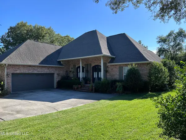 2062 Mauvilla Cove, Biloxi, MS 39531