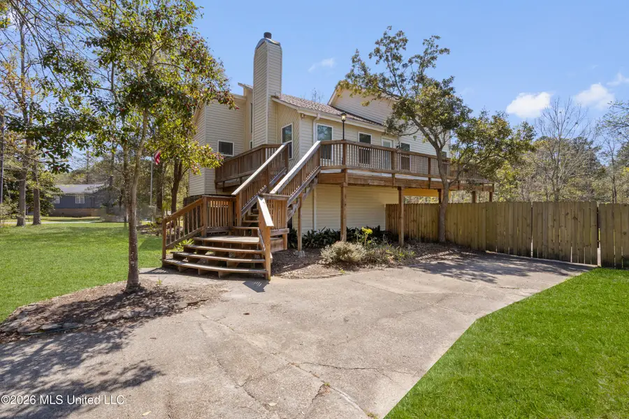 9021 W Simmons Circle, Ocean Springs, MS 39564 - #2