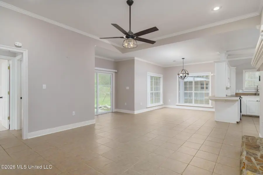 45 Robert E Lee Road, Hattiesburg, MS 39401 - #2