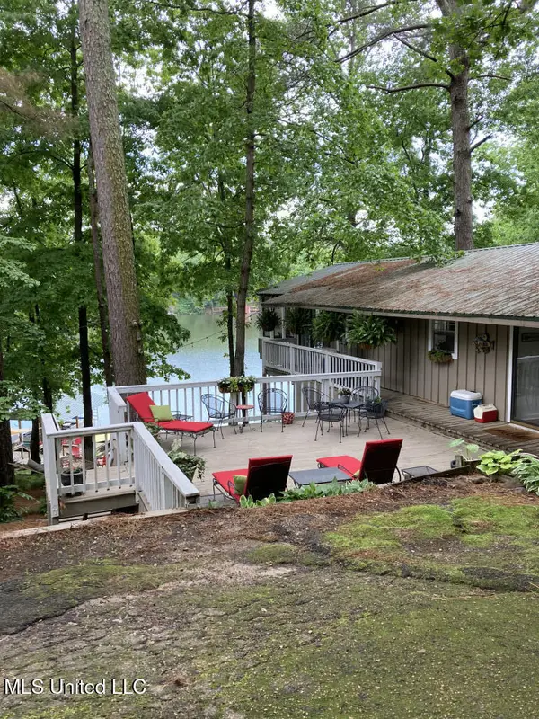 205 Snow Lake Drive, Ashland, MS 38603