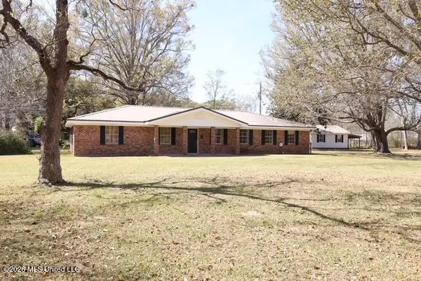 7521 Townsite Road, Moss Point, MS 39562