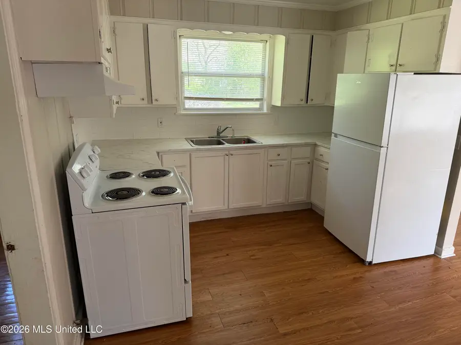 340 Barnes Street, Jackson, MS 39206 - #2