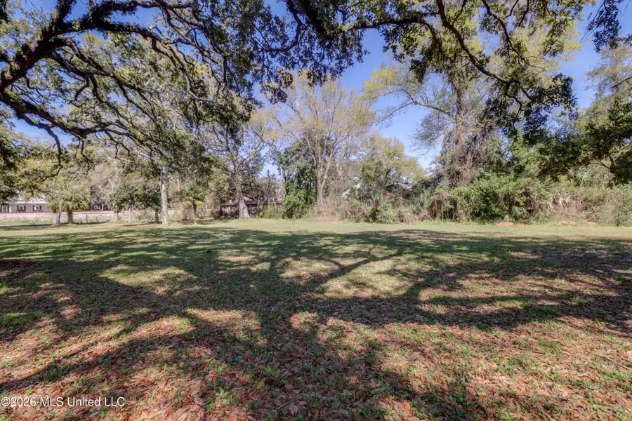 424 S Railroad Street, Gulfport, MS 39507 - #3