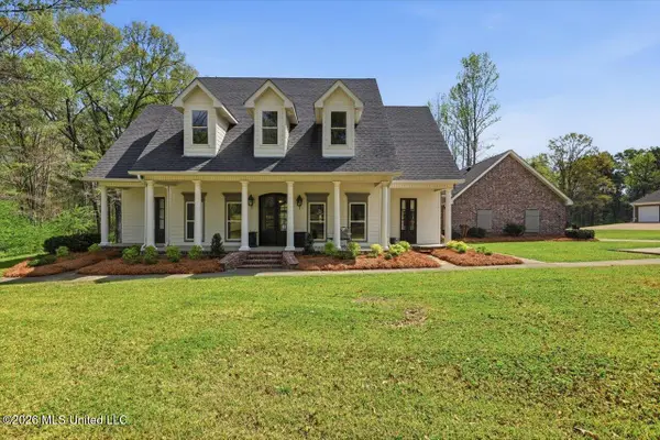 1638 Suzanna Drive, Raymond, MS 39154