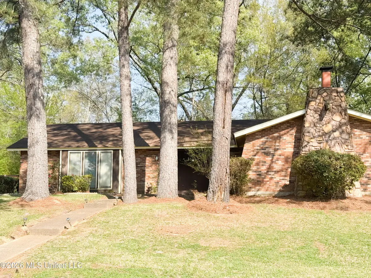 512 Cedarwood Drive, Jackson, MS 39212 - #1