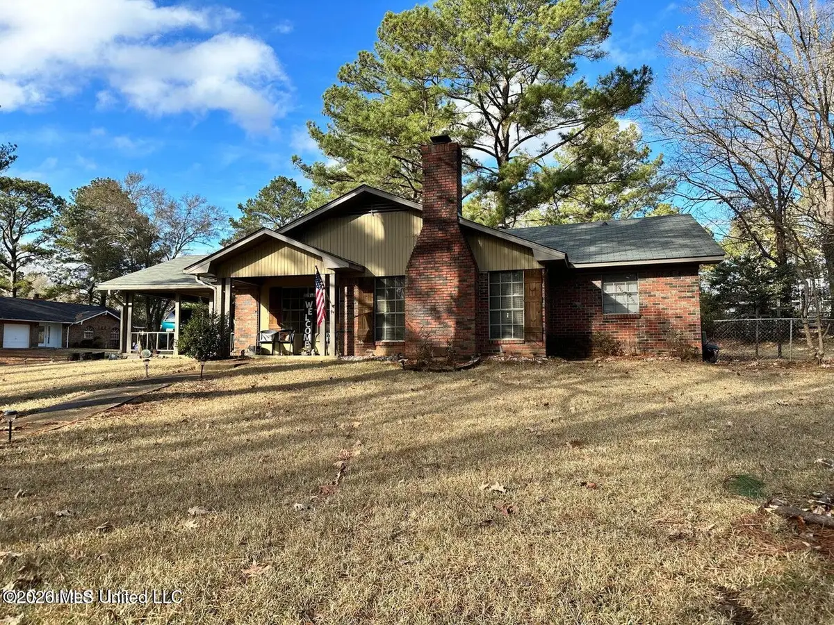 632 Briarcliff Circle, Jackson, MS 39212 - #1