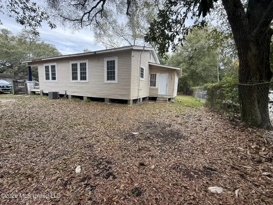 3206 F Avenue, Gulfport, MS 39507 - #3