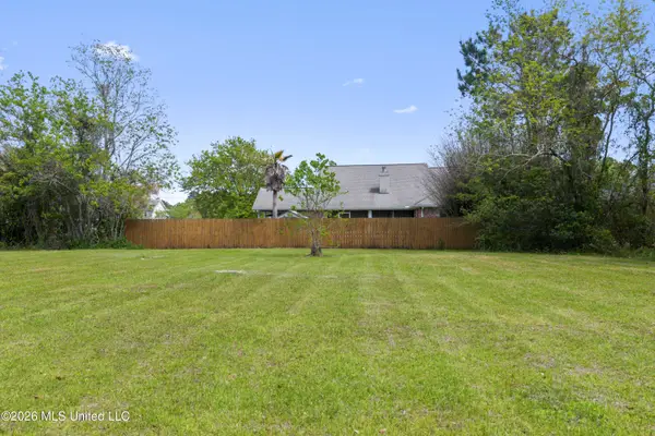 606 Sears Avenue, Waveland, MS 39576