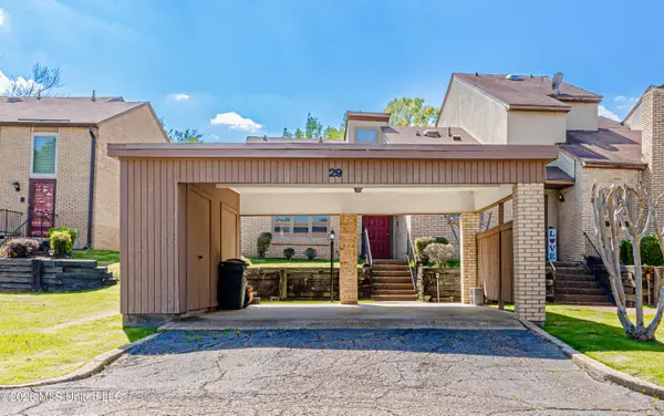 29 Park Crest Place, Jackson, MS 39211