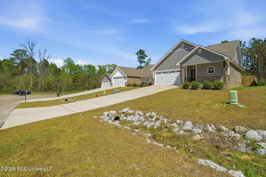 60 N Barnes Field Drive, Hattiesburg, MS 39402 - #3