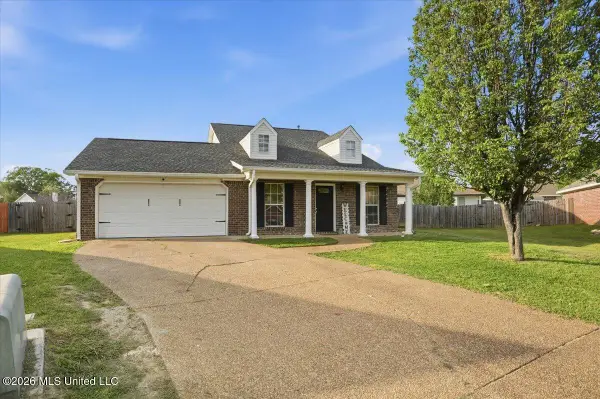 104 Oak Grove Court, Pearl, MS 39208