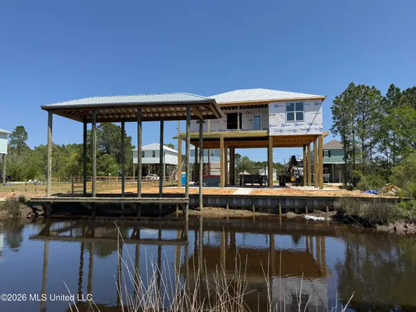 4033 Cardinal Street, Bay Saint Louis, MS 39520