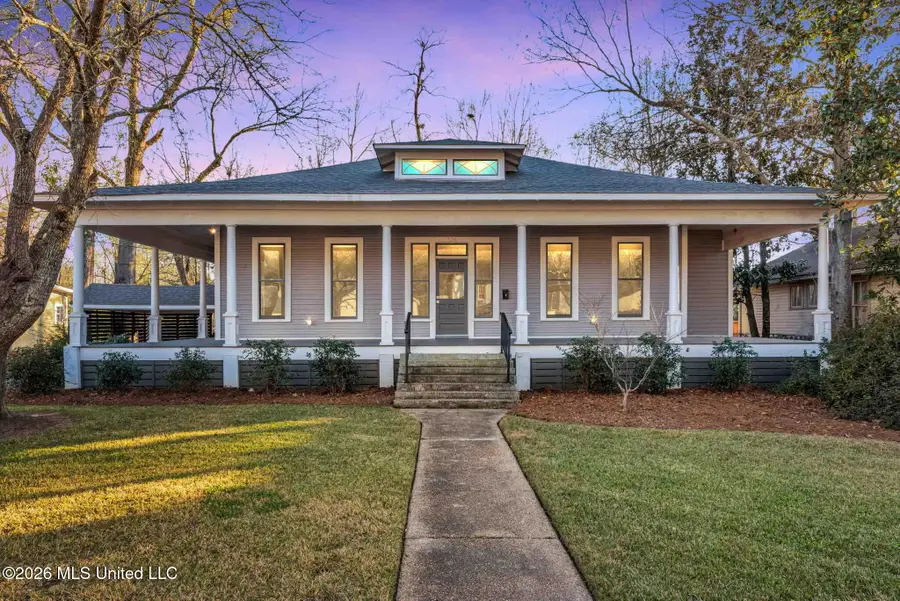 136 W 5th Street, Hattiesburg, MS 39401 - #2