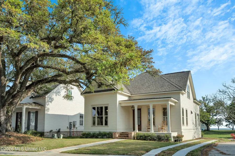 425 2nd Street, Gulfport, MS 39507 - #2
