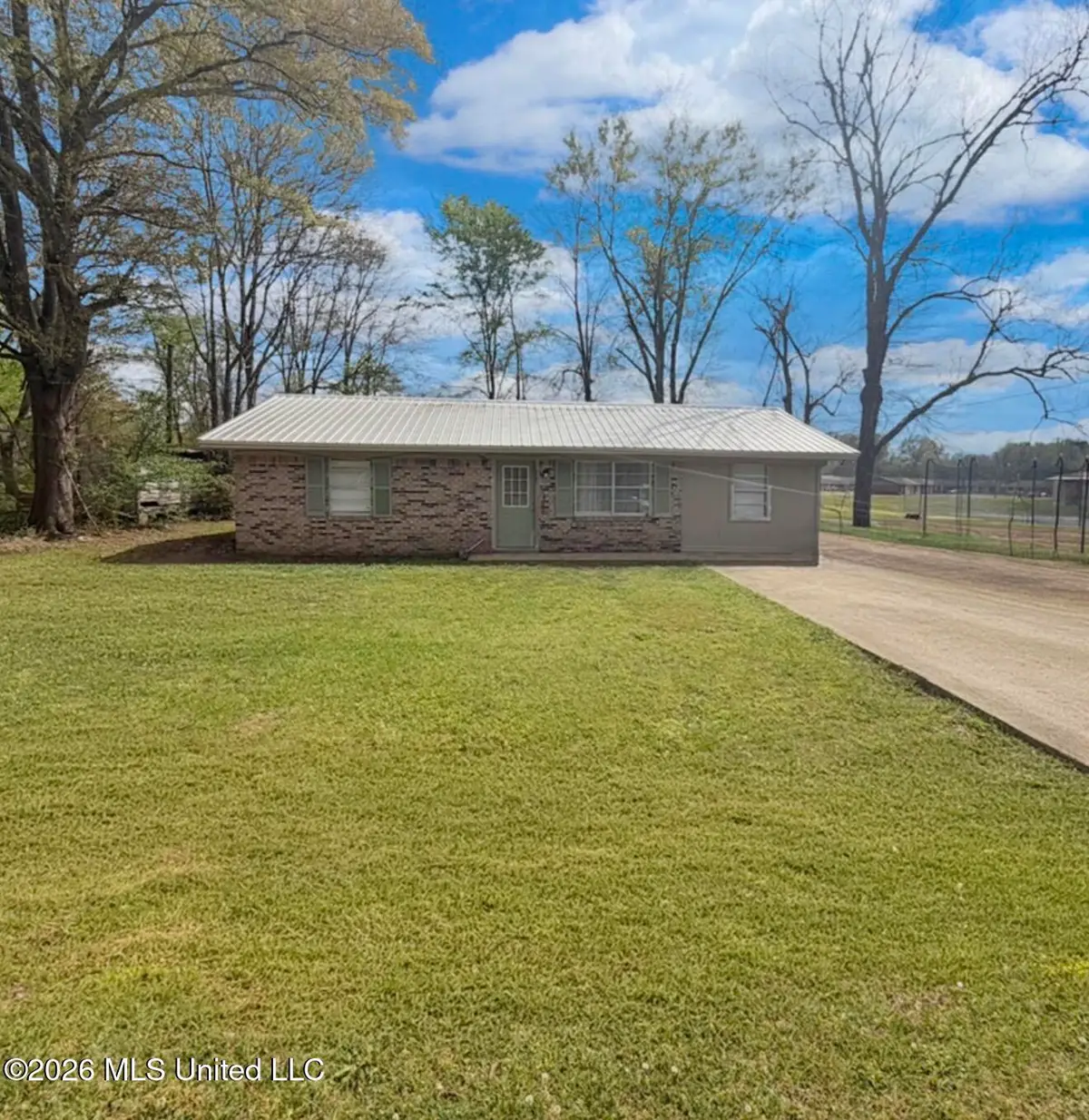 205 Summers Street, Walnut Grove, MS 39189 - #1