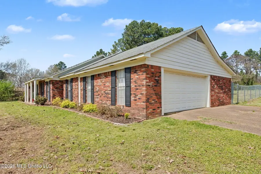 5600 Rolling Hills Drive, Olive Branch, MS 38654 - #2
