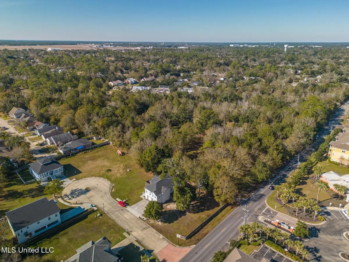 1017 Courthouse Road, Gulfport, MS 39507 - #1